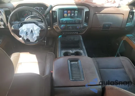 2018 Chevrolet Silverado K2500 High Country z USA, uszkodzony, nr VIN 1GC1KXEY4JF107380